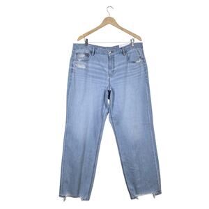 American Eagle Curvy Straight Jeans sz 20 Blue Light Wash Distressed Raw Hem NEW